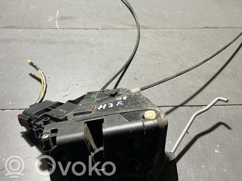 Mazda 3 I Rear door lock 
