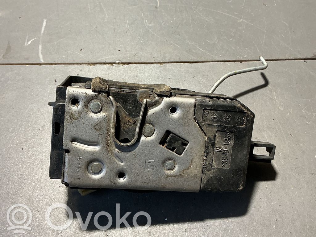 Opel Vectra C Priekšpusē slēdzene 