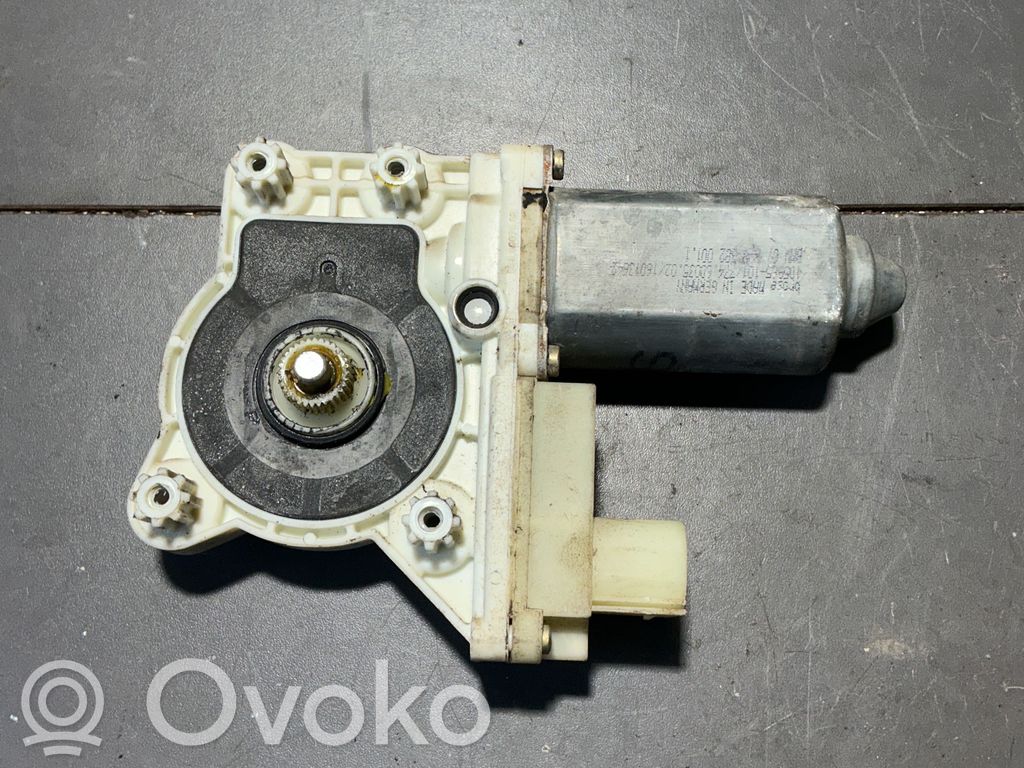 BMW 7 E65 E66 Front door window regulator motor 