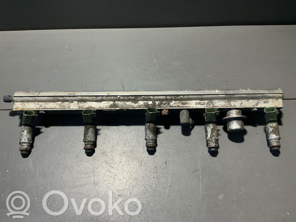 Volvo S60 Polttoainepääputki 