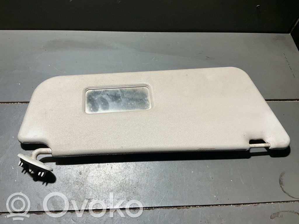 Sun visor