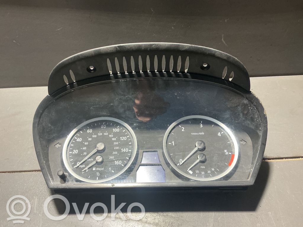 BMW 5 E60 E61 Nopeusmittari (mittaristo) 