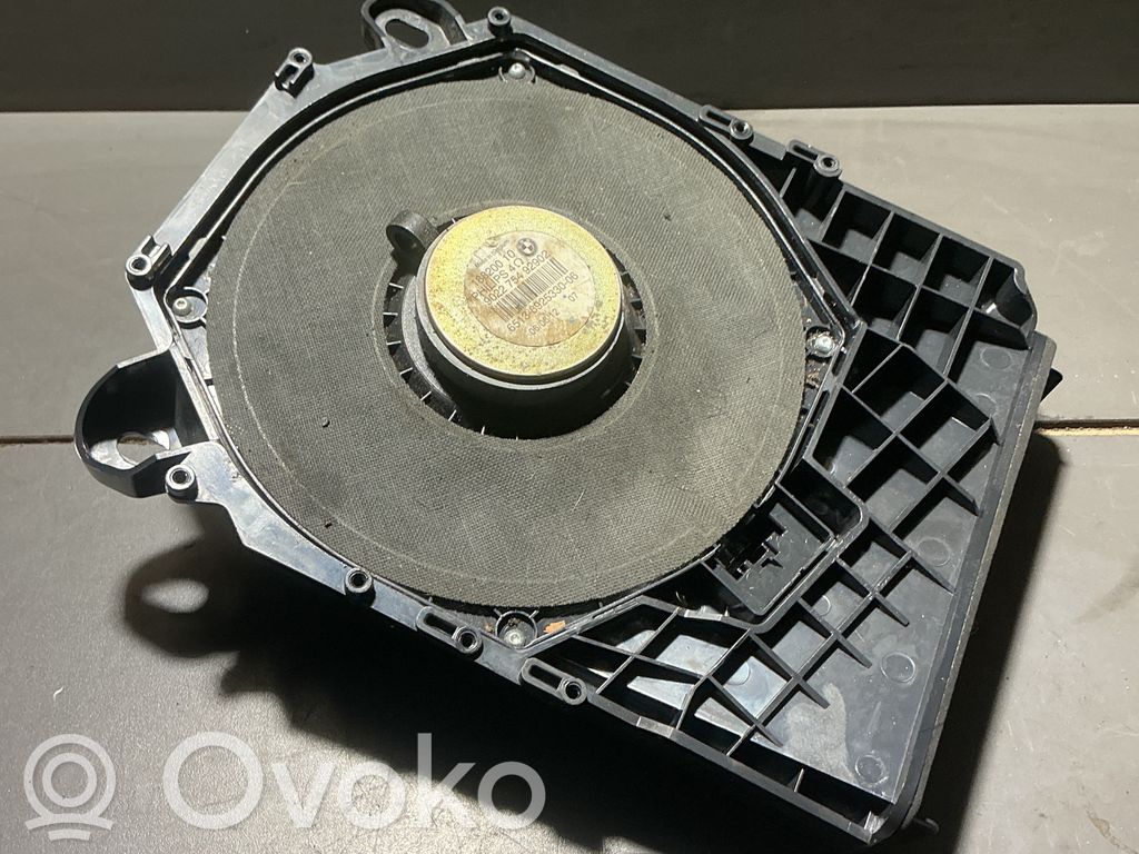 BMW 1 E81 E87 Enceinte subwoofer 