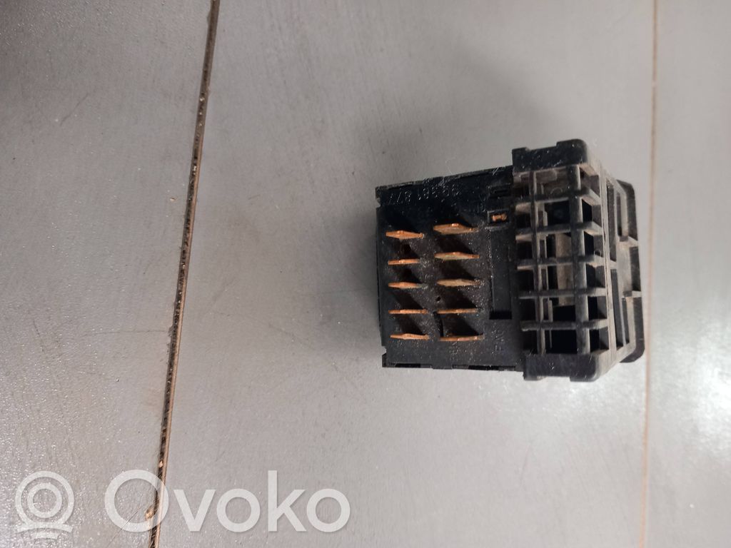 Opel Zafira A Light switch 