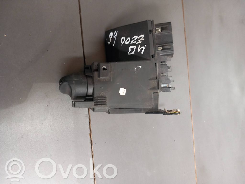 Mercedes-Benz E W210 Interruptor de luz 