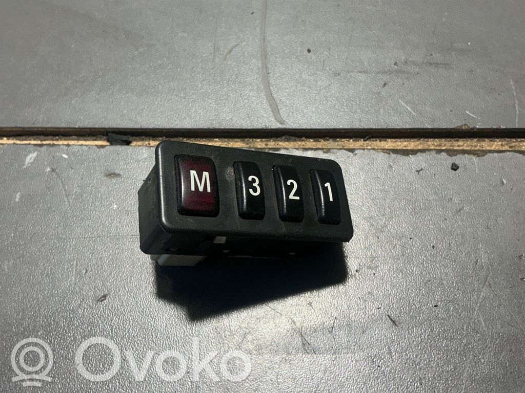 Seat control switch   8352160