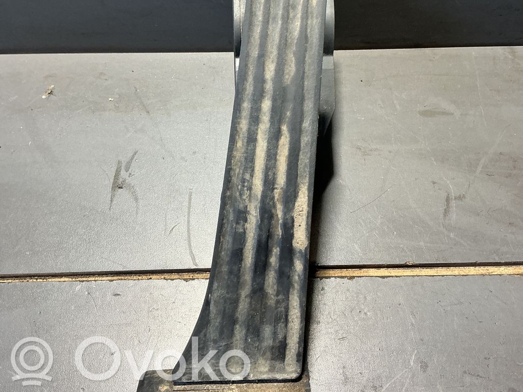 BMW 5 E39 Akseleratora pedālis 