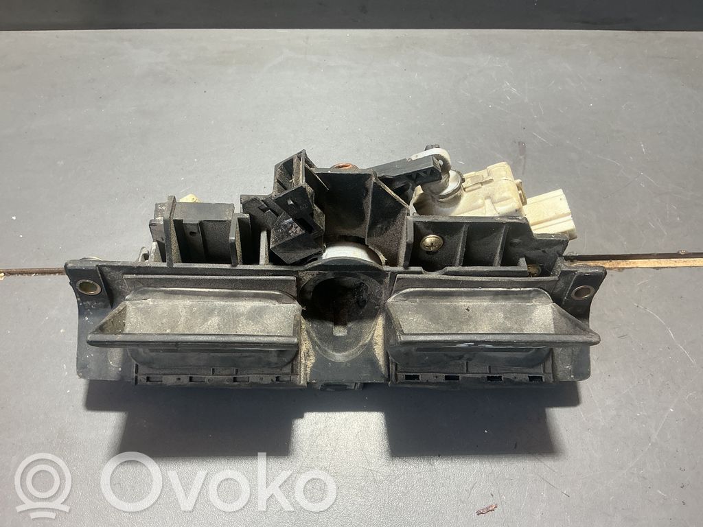 Audi A6 S6 C5 4B Manilla exterior del maletero/compartimento de carga 
