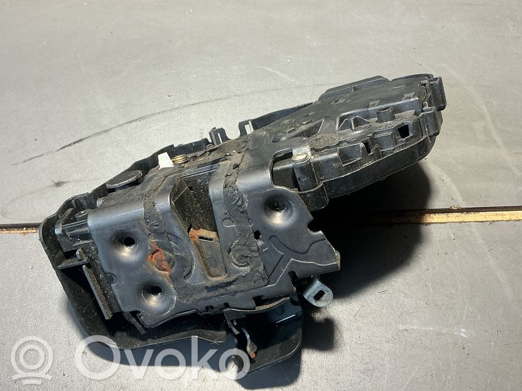 Ford Focus C-MAX Etuoven lukko 