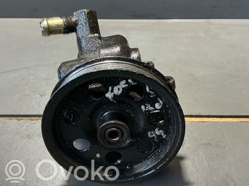 Ford Focus Power steering pump 