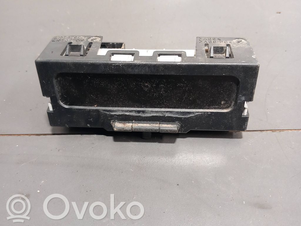 Renault Megane II Screen/display/small screen 