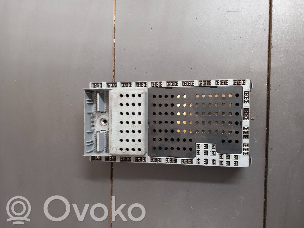 Volvo S80 Central body control module 