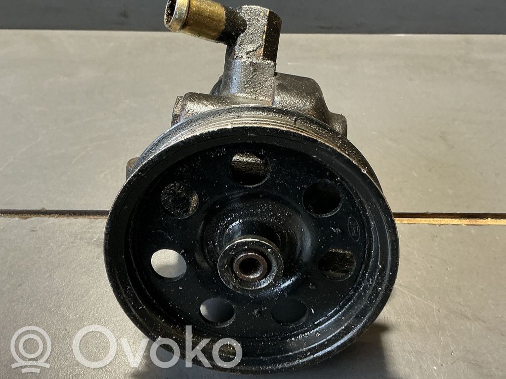 Ford Focus Power steering pump 