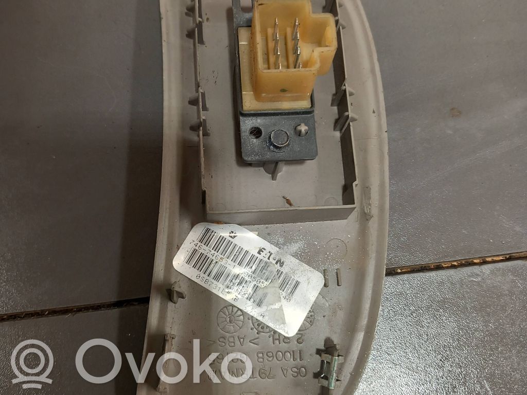 Chrysler Voyager Electric window control switch 