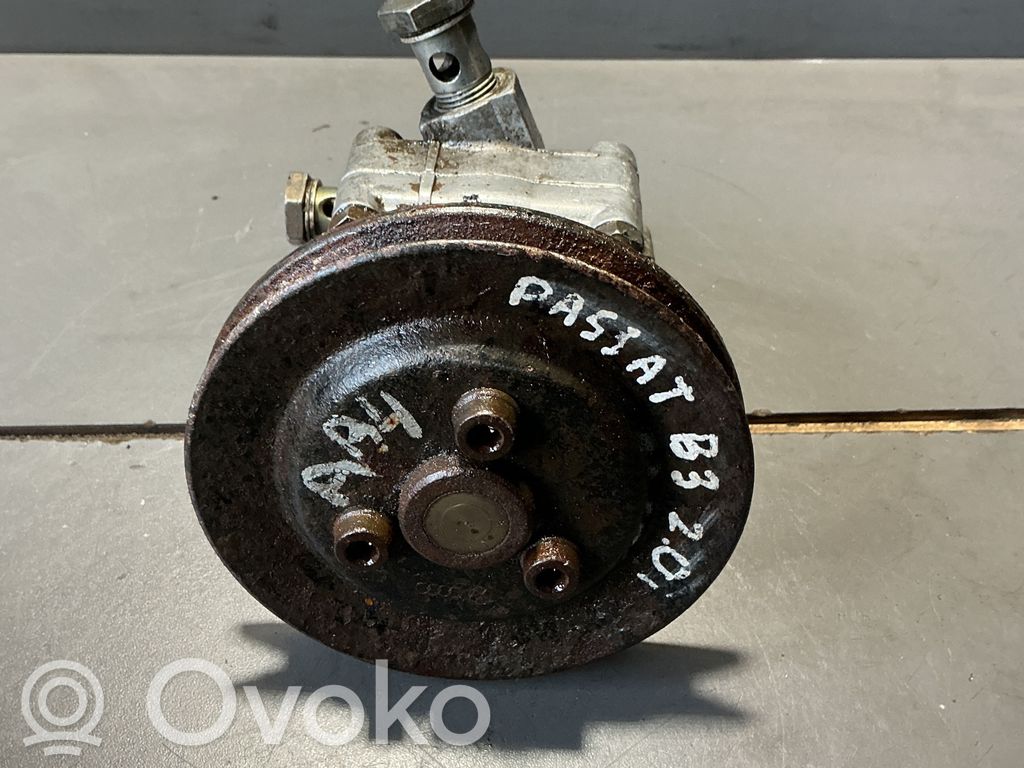 Volkswagen PASSAT B3 Stūres pastiprinātāja sūknis 