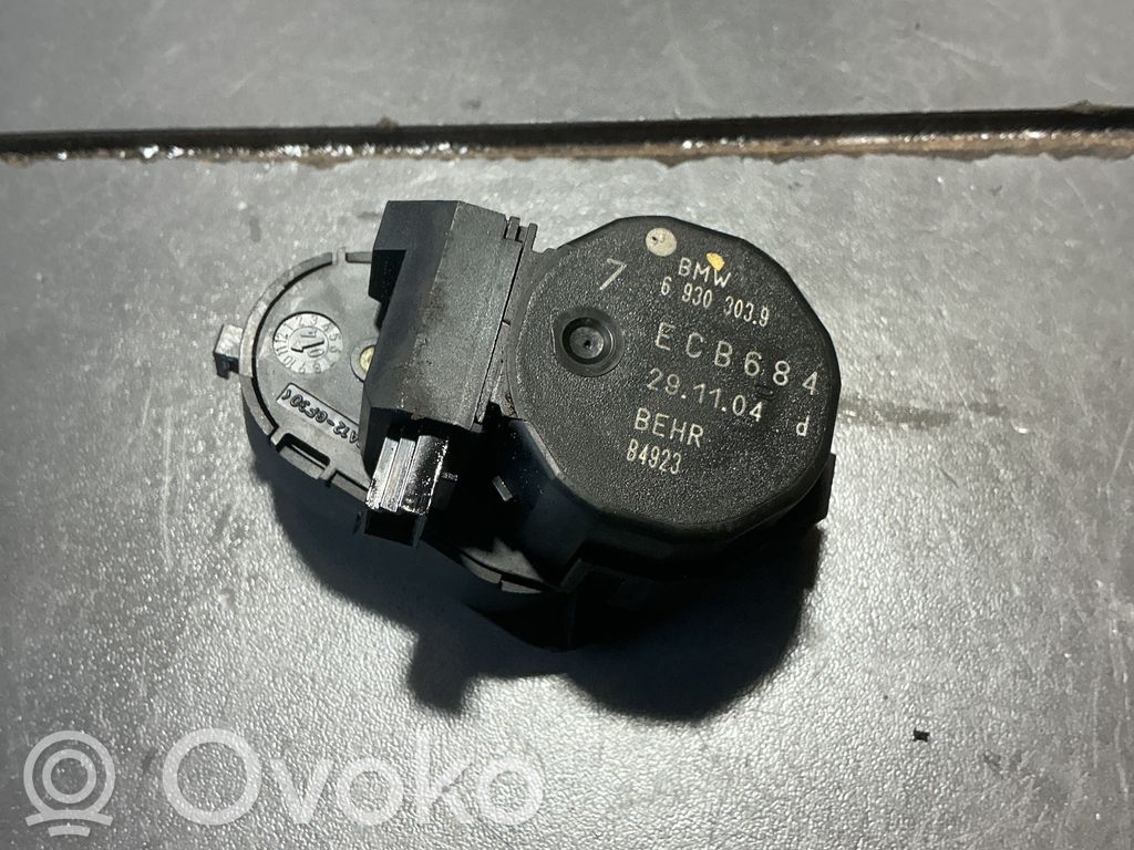 BMW 5 E60 E61 Tuloilmaventtiilin käyttömoottori 