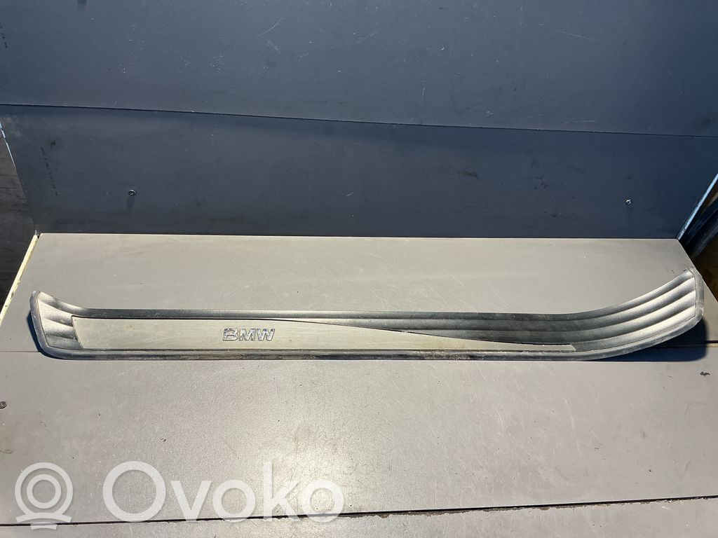 BMW 5 E60 E61 Listwa progowa przednia 