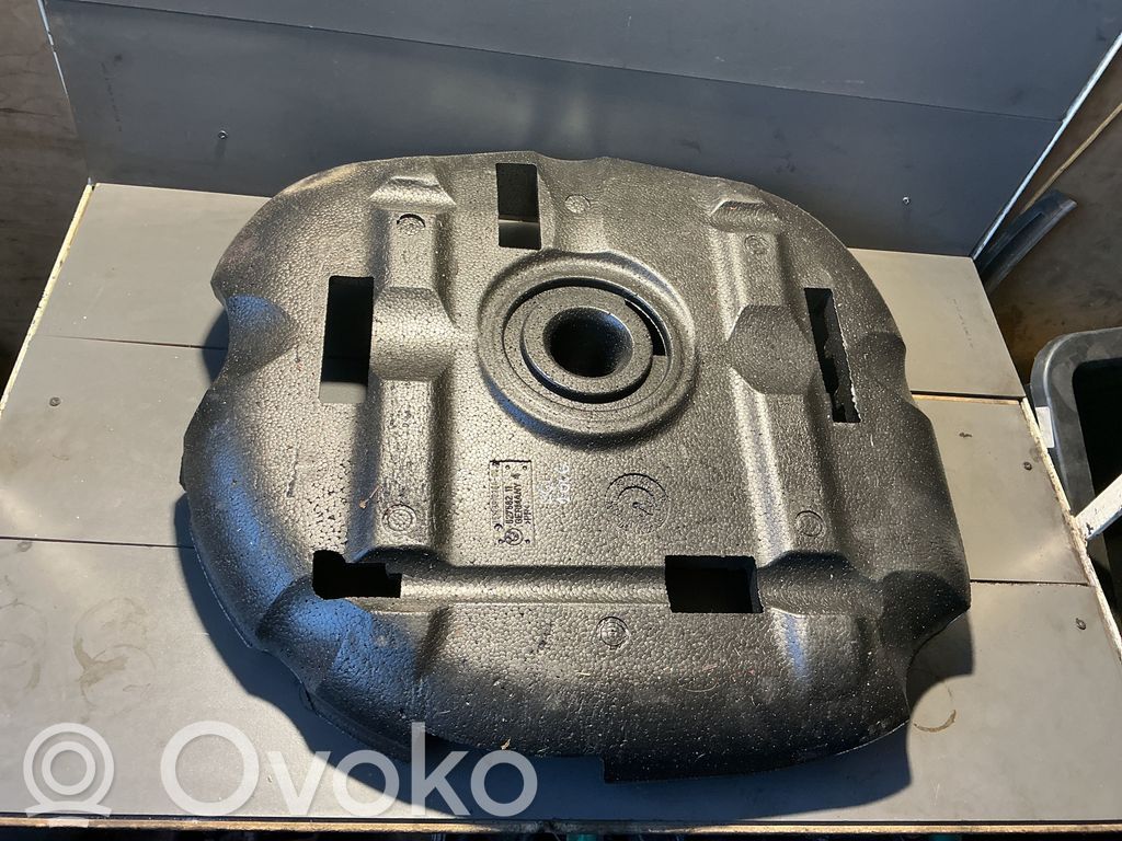 BMW 5 E60 E61 Spare wheel section trim 