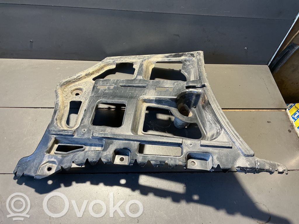 BMW 3 E90 E91 Galinis laikiklis bamperio 