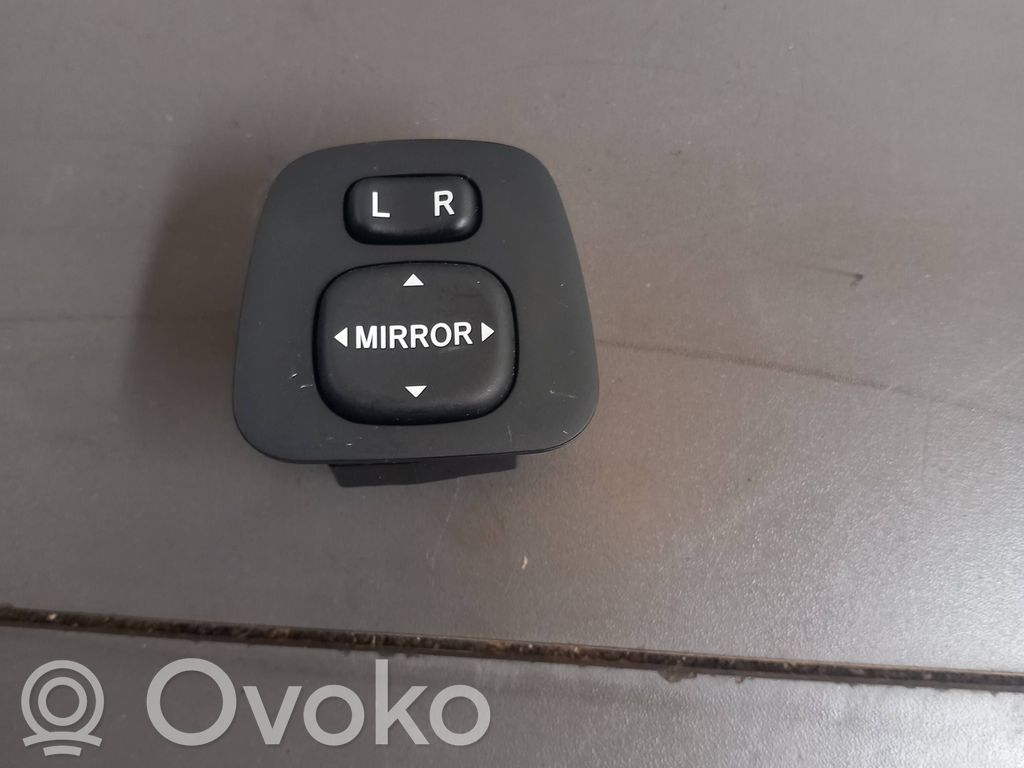 Toyota Aygo AB40 Bouton de commutateur rétroviseur latéral 