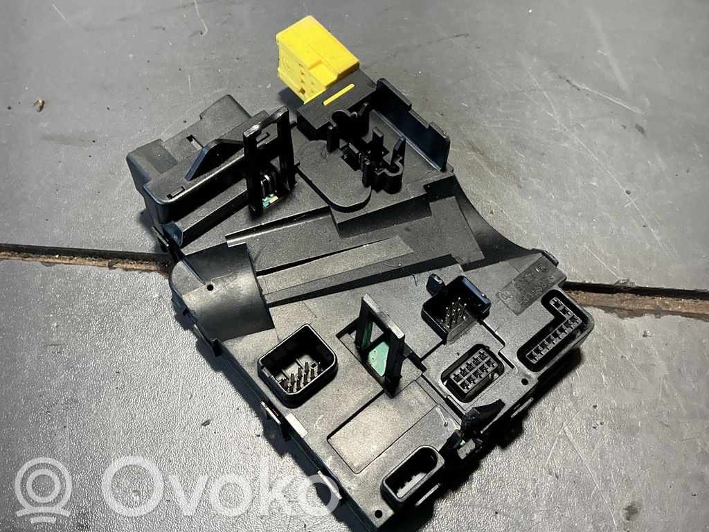 Volkswagen Golf V Czujnik kąta skrętu 