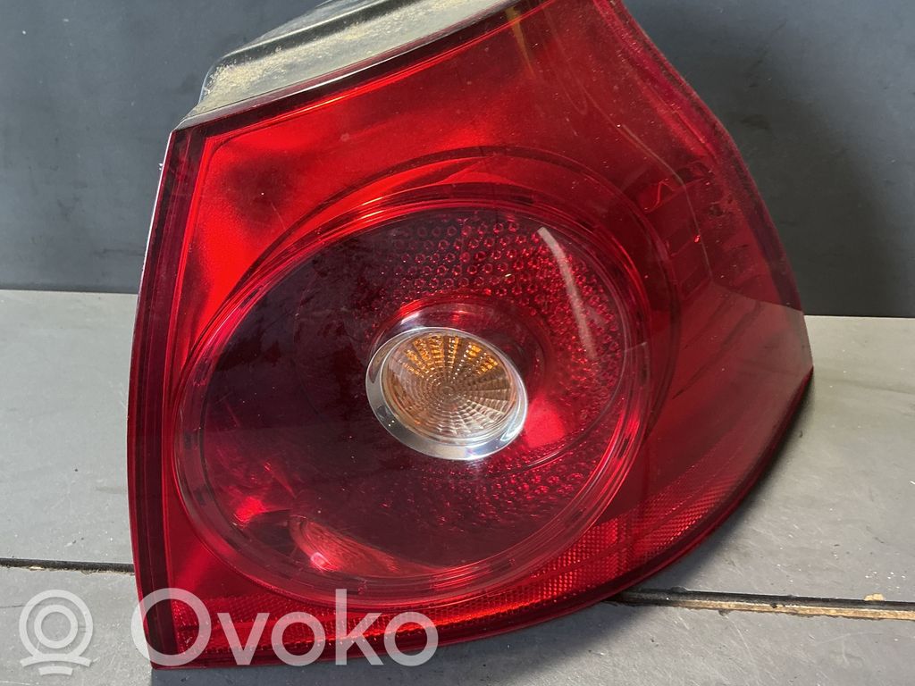 Volkswagen Golf V Lampa tylna 