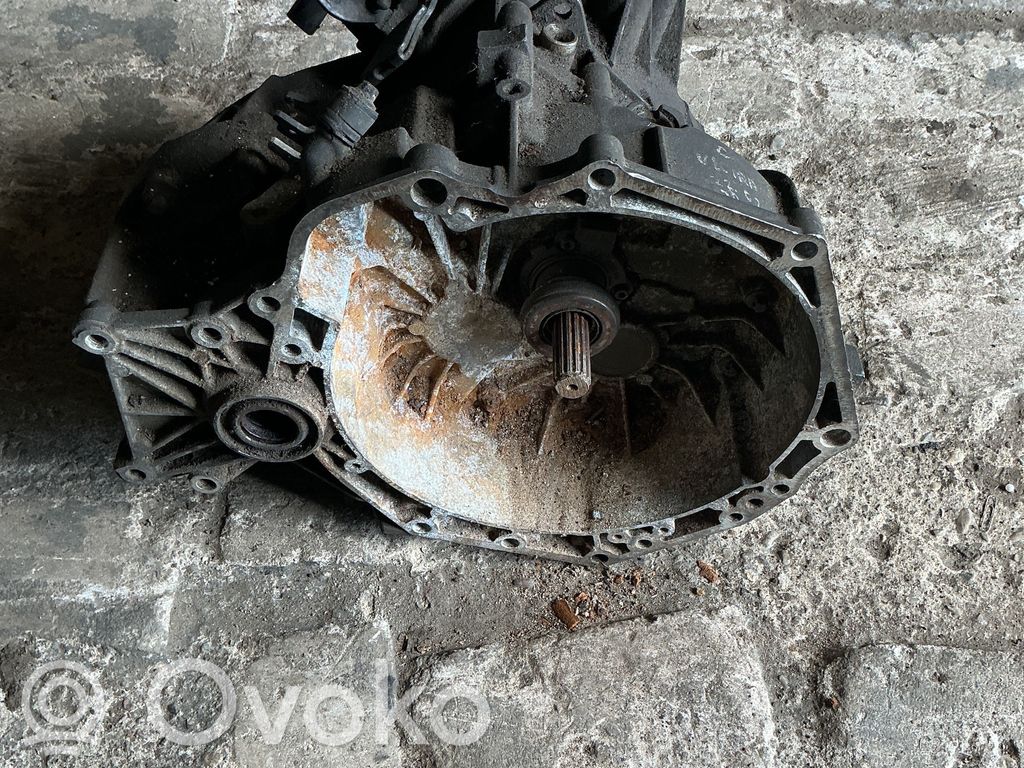 Opel Vectra C Caja de cambios manual de 5 velocidades 