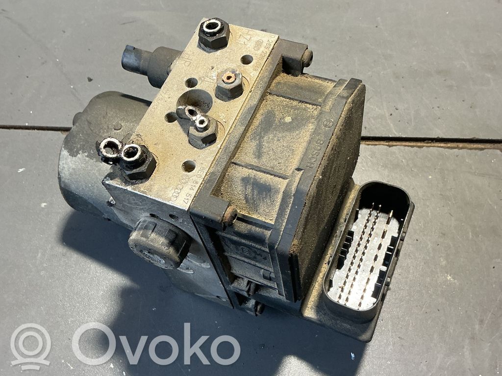 Audi A4 S4 B6 8E 8H ABS-pumppu 