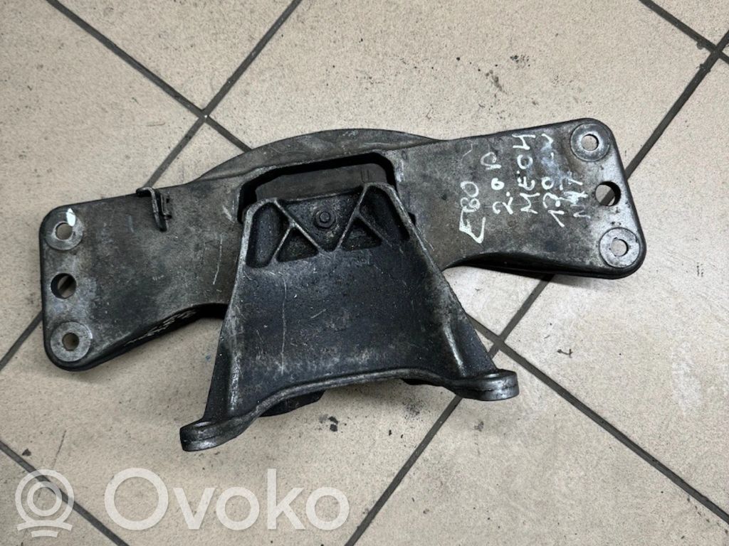 BMW 5 E60 E61 Gearbox mounting bracket 