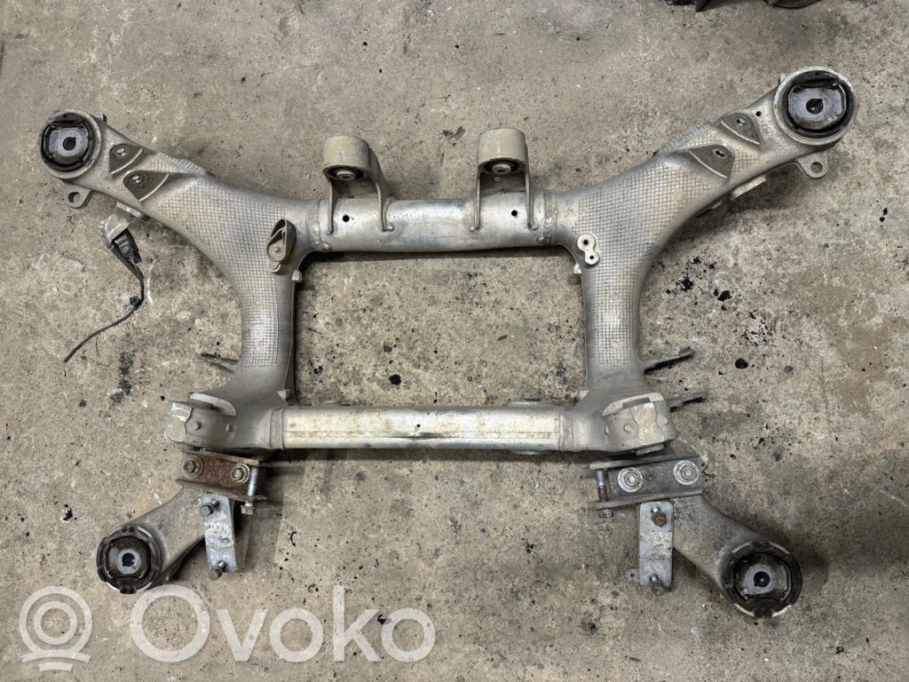 BMW 7 G11 G12 Rama pomocnicza tylna 