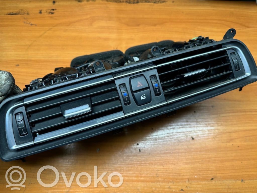 BMW 7 F01 F02 F03 F04 Grilă ventilație centrală 