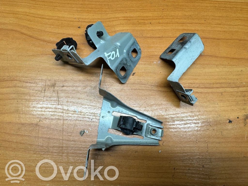 BMW 7 F01 F02 F03 F04 Supporto di montaggio del parafango 