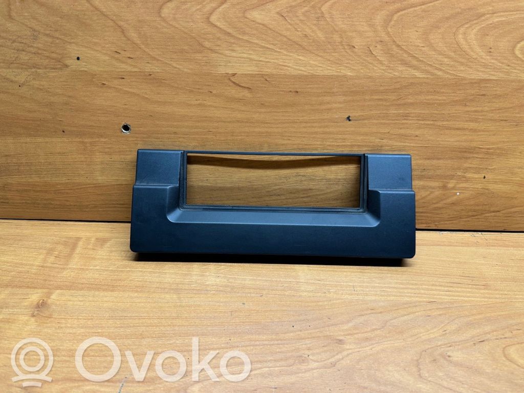 BMW 5 E39 Radio/GPS head unit trim 