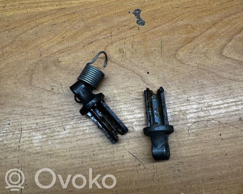 BMW 5 F10 F11 Sajūga pedāļa stiprinājums 