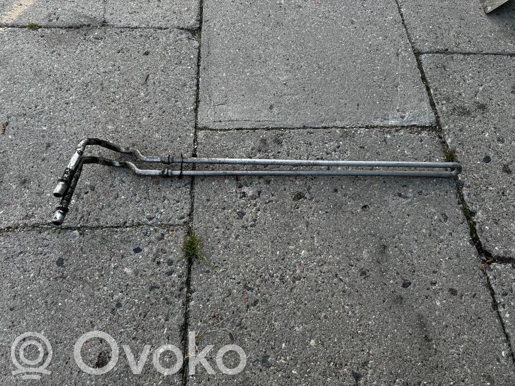 BMW 5 E60 E61 Pavarų dėžės tepalo aušintuvo vamzdelis (-ai)/ žarna (-os) 