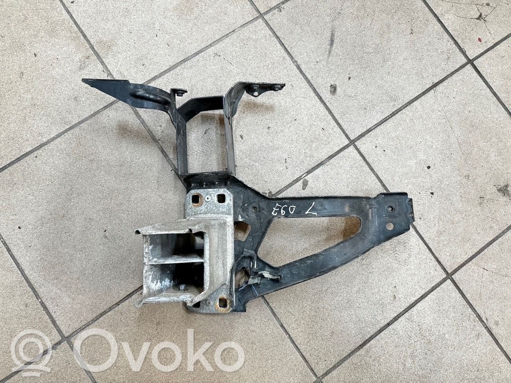 BMW 5 E60 E61 Front bumper mounting bracket 