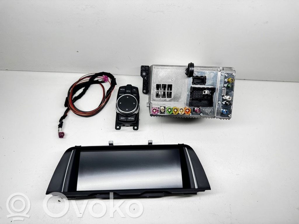 BMW 5 F10 F11 Panel / Radioodtwarzacz CD/DVD/GPS 