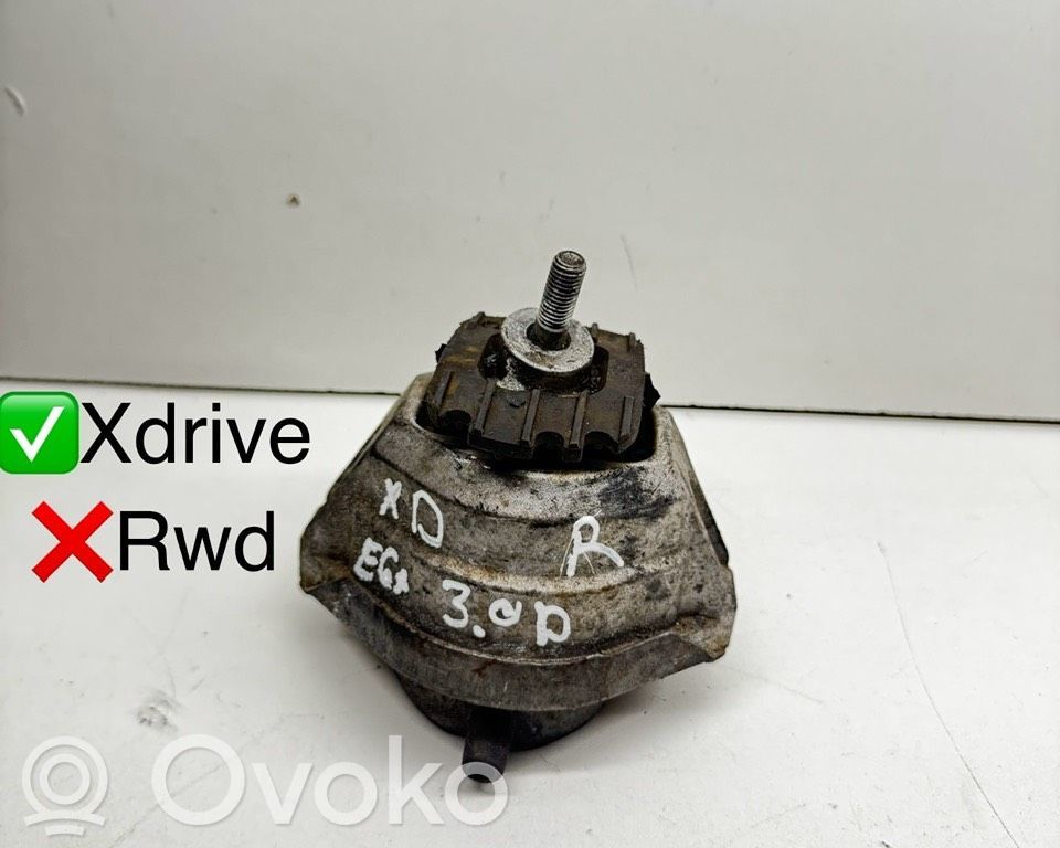BMW 5 E60 E61 Engine mount bracket 