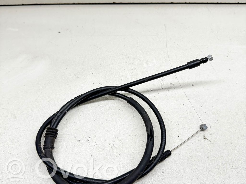 BMW 7 G11 G12 Konepellin lukituksen vapautusvaijeri 