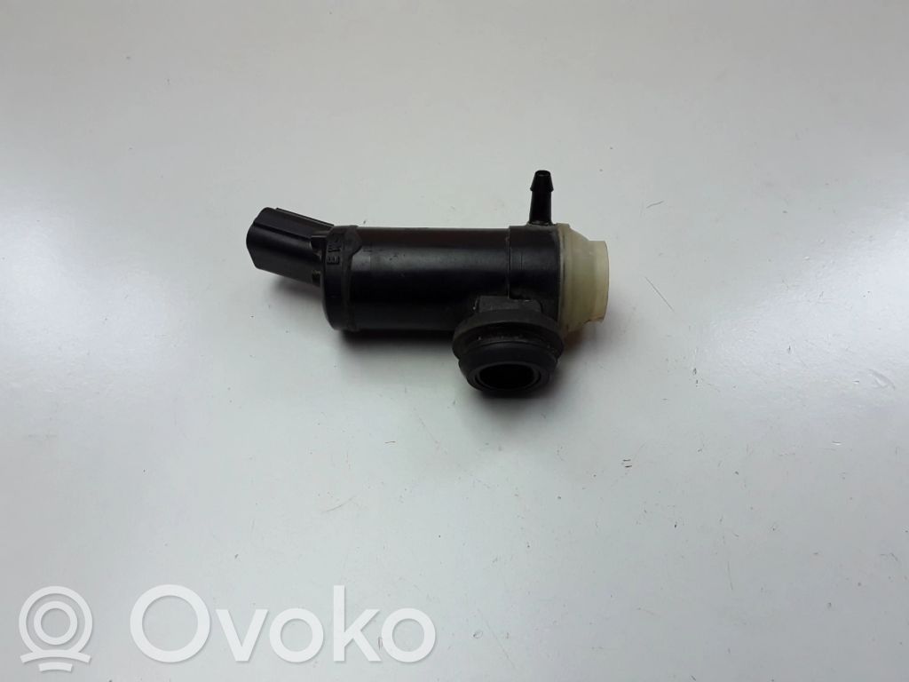 Subaru Forester SH Windscreen/windshield washer pump 