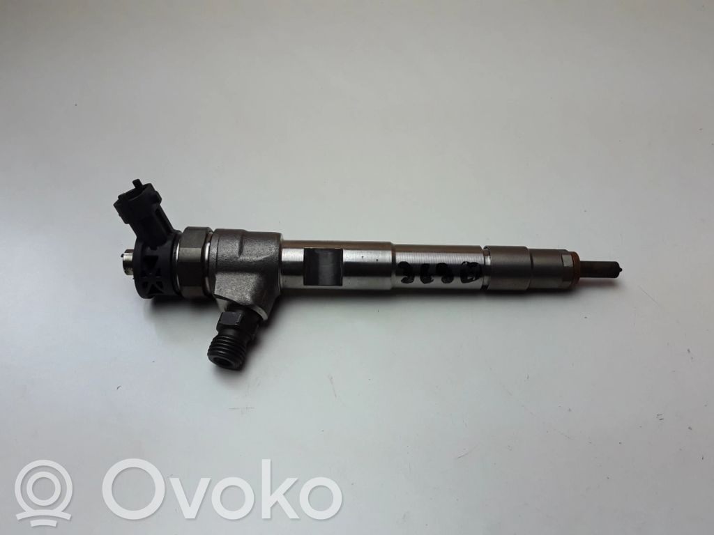 Inyector de combustible   8201636333,0445110800