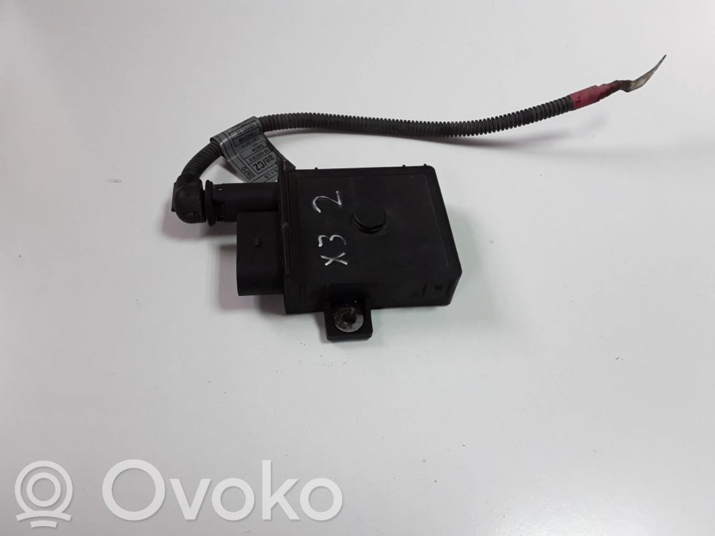 BMW X3 E83 Kvēlsveču relejs 