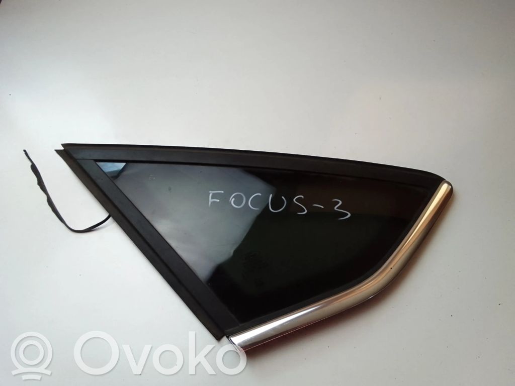 Ford Focus Rear side window 