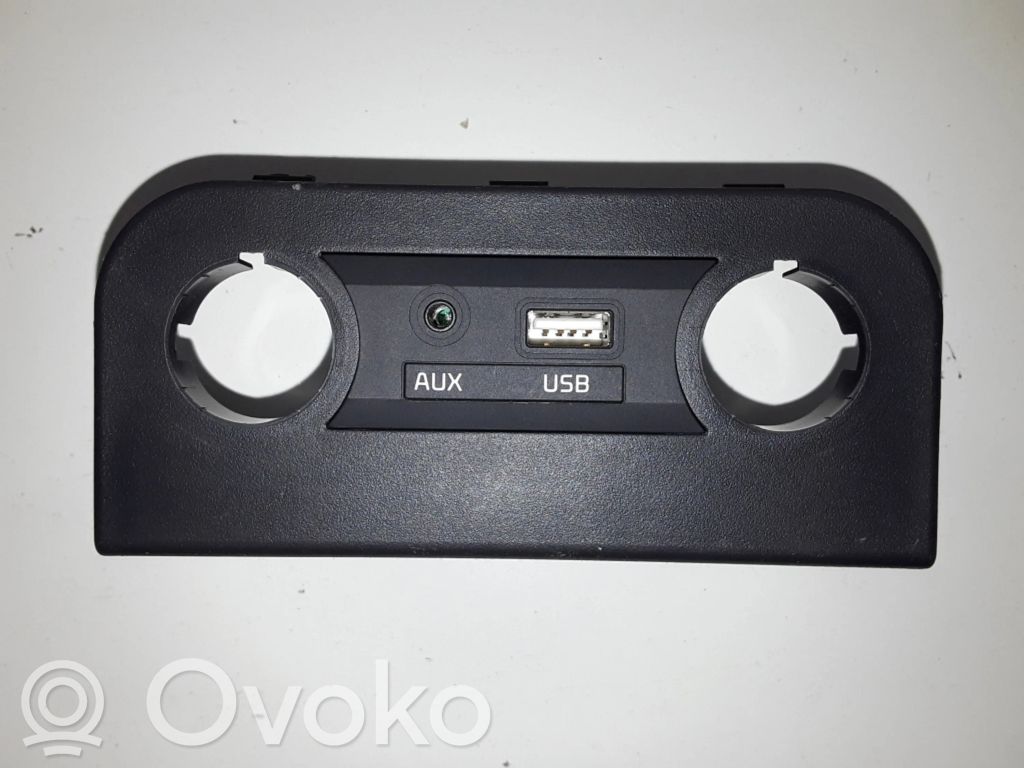 KIA Rio AUX-Anschluss 
