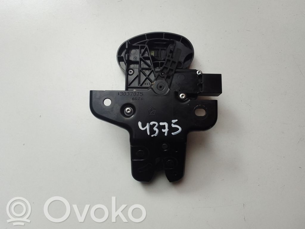 Alfa Romeo Giulia Loading door lock 