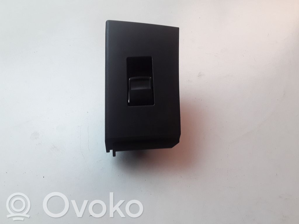 Toyota Auris E180 Electric window control switch 