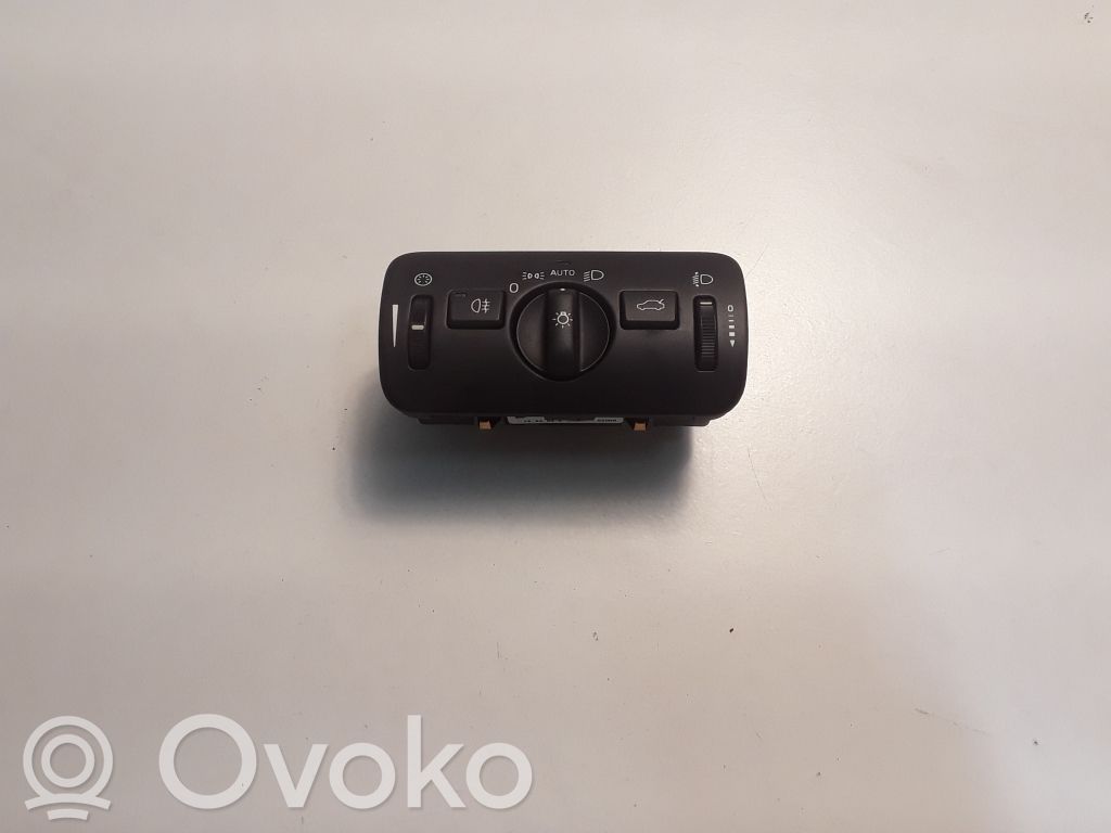 Volvo V40 Light switch 
