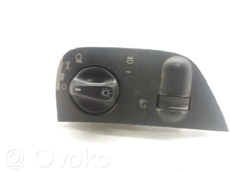 Seat Cordoba (6K) Interruptor de luz 