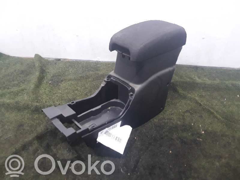 Mitsubishi Outlander Reposabrazos 