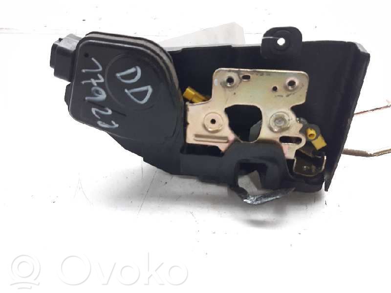Hyundai Elantra Front door lock 